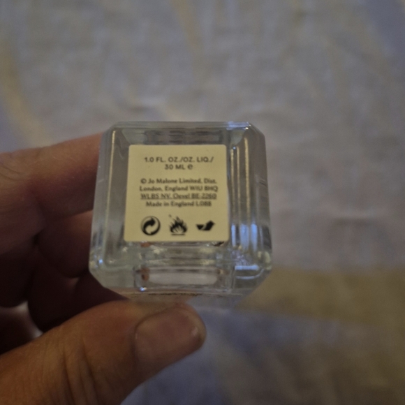 Jo Malone Red Roses - Picture 3 of 4